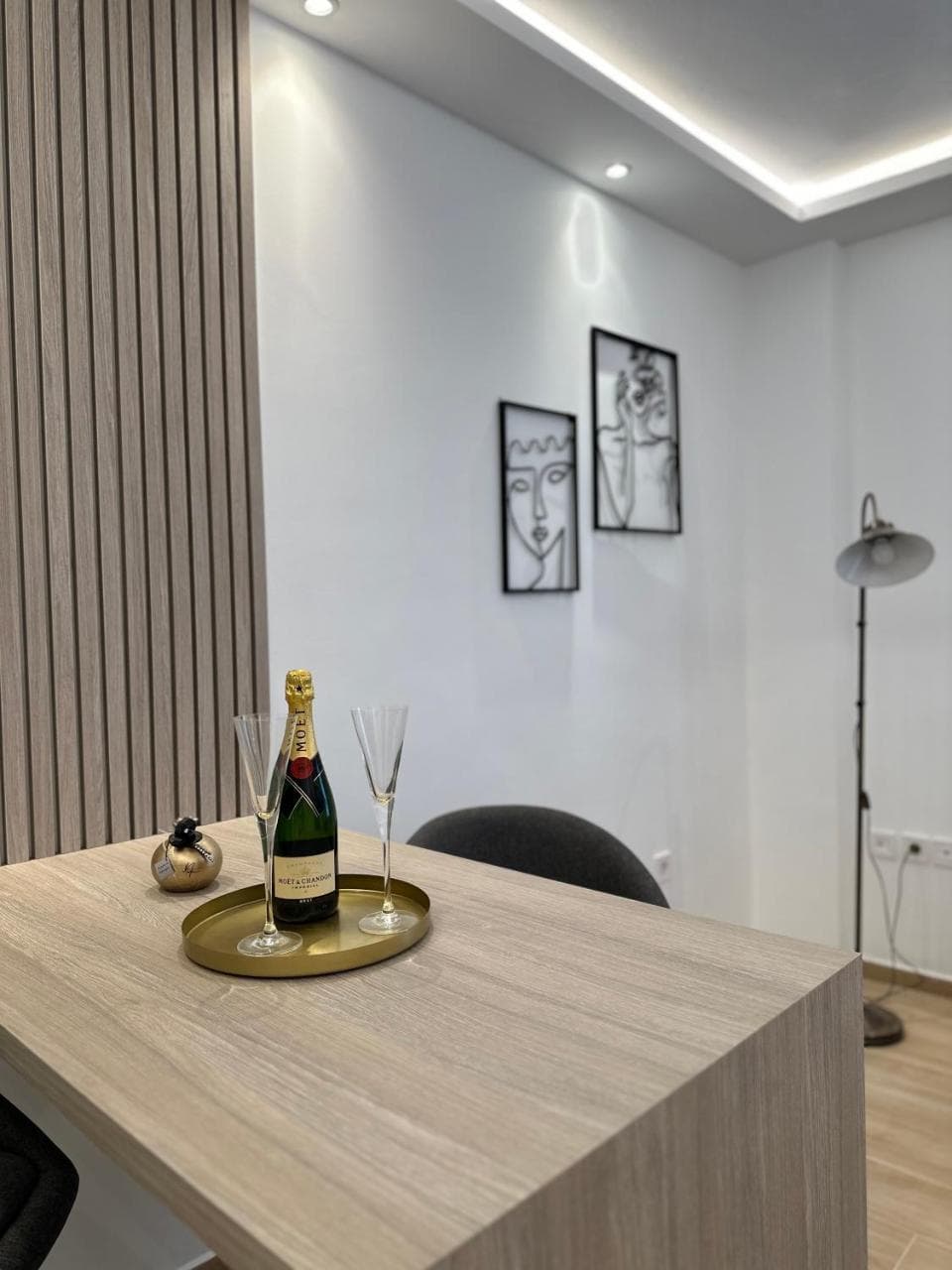 Hella Apartment (Adults Only)