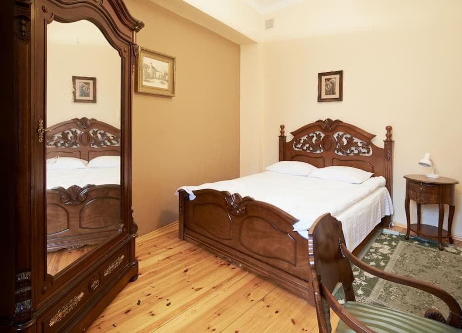 Cozy Apartment in Gothic Style House in the Heart of the Old Town