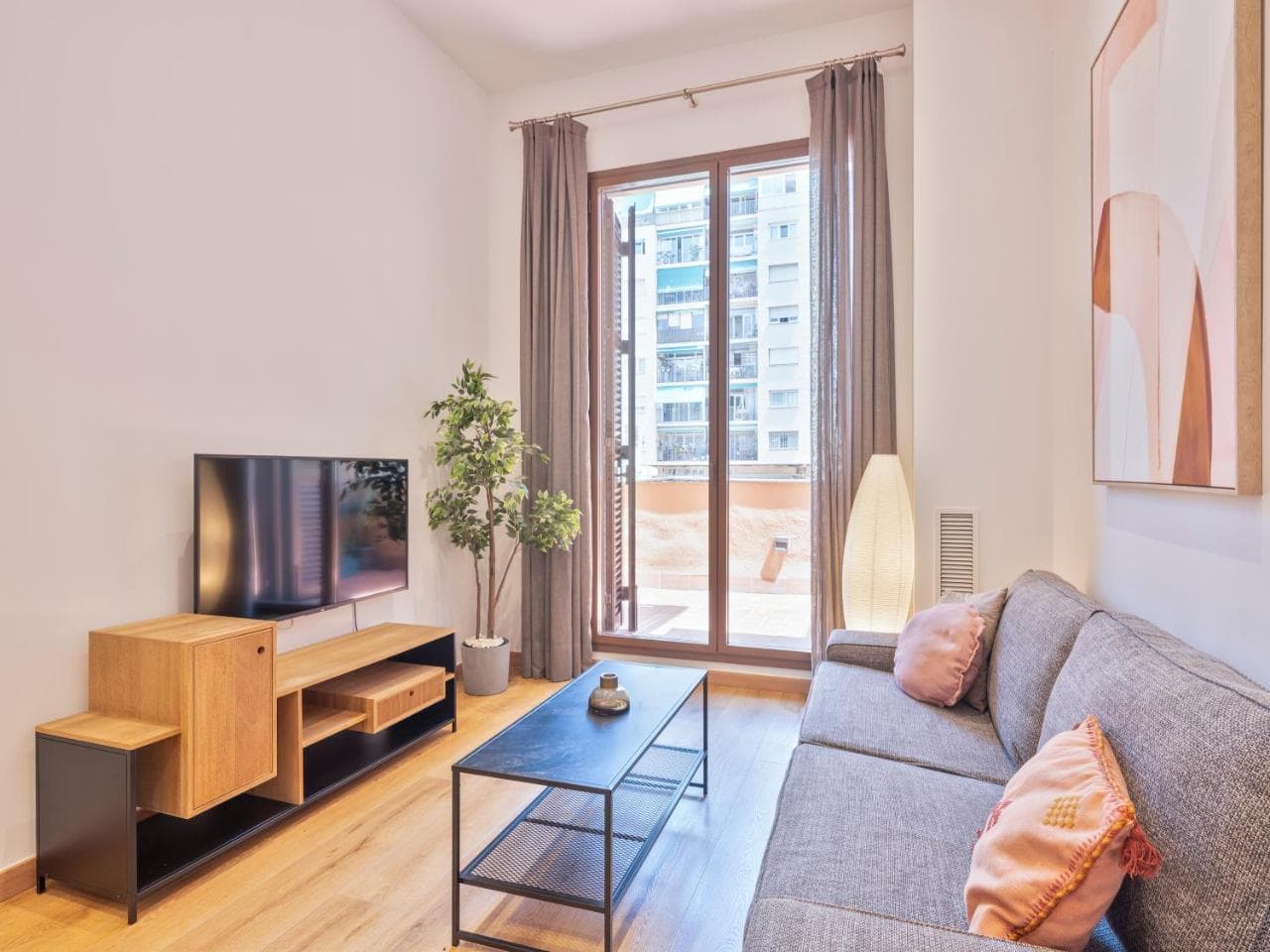 Aspasios Arc de Triomf Apartments