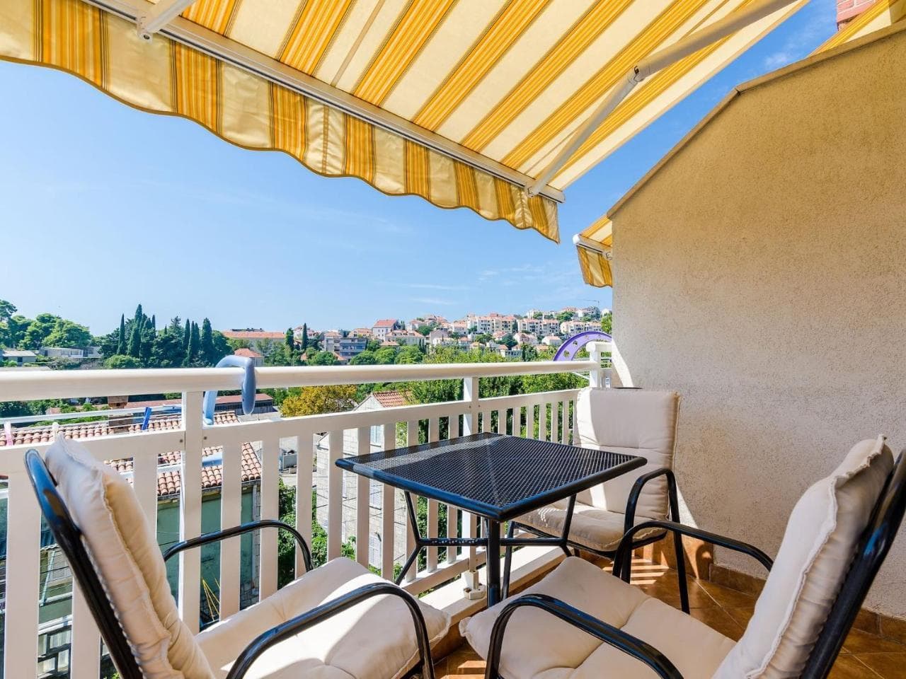 Apartments Princ Hrvoje- Studio with Balcony