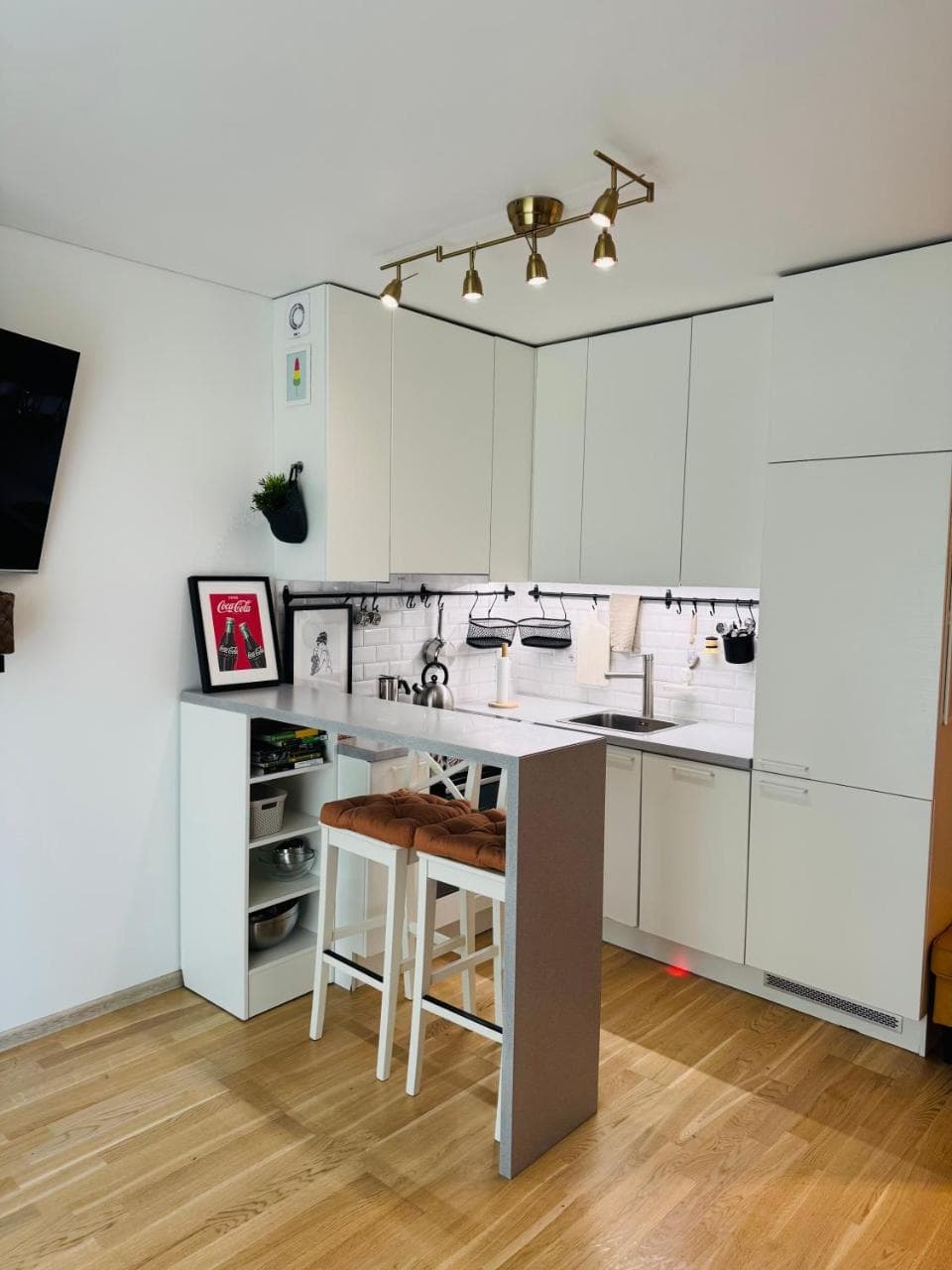 Cozy Ozo Park Apartment, Pet Friendly with Workspace