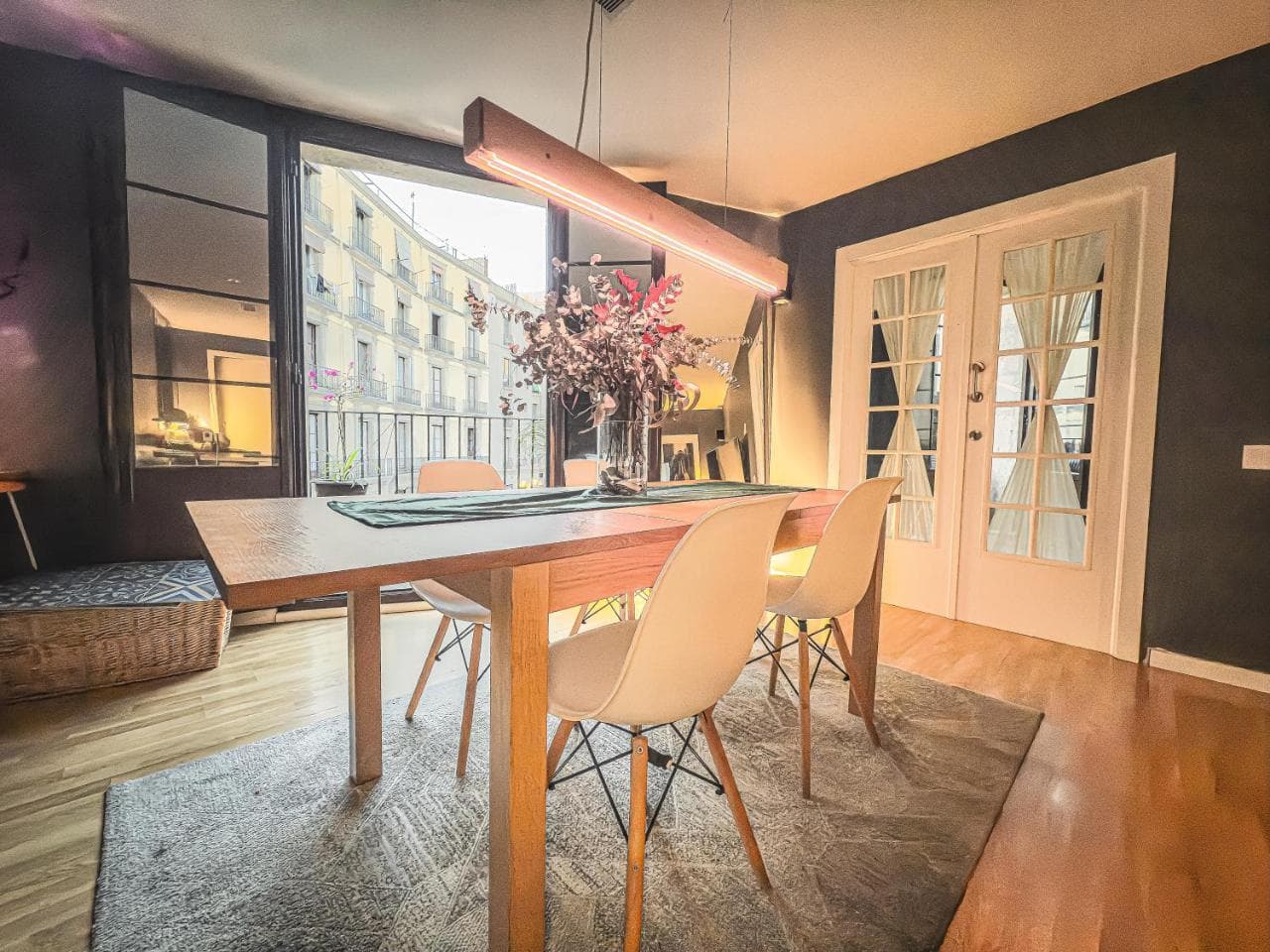 Cozy Apartment in the Gothic Quarter of Barcelona