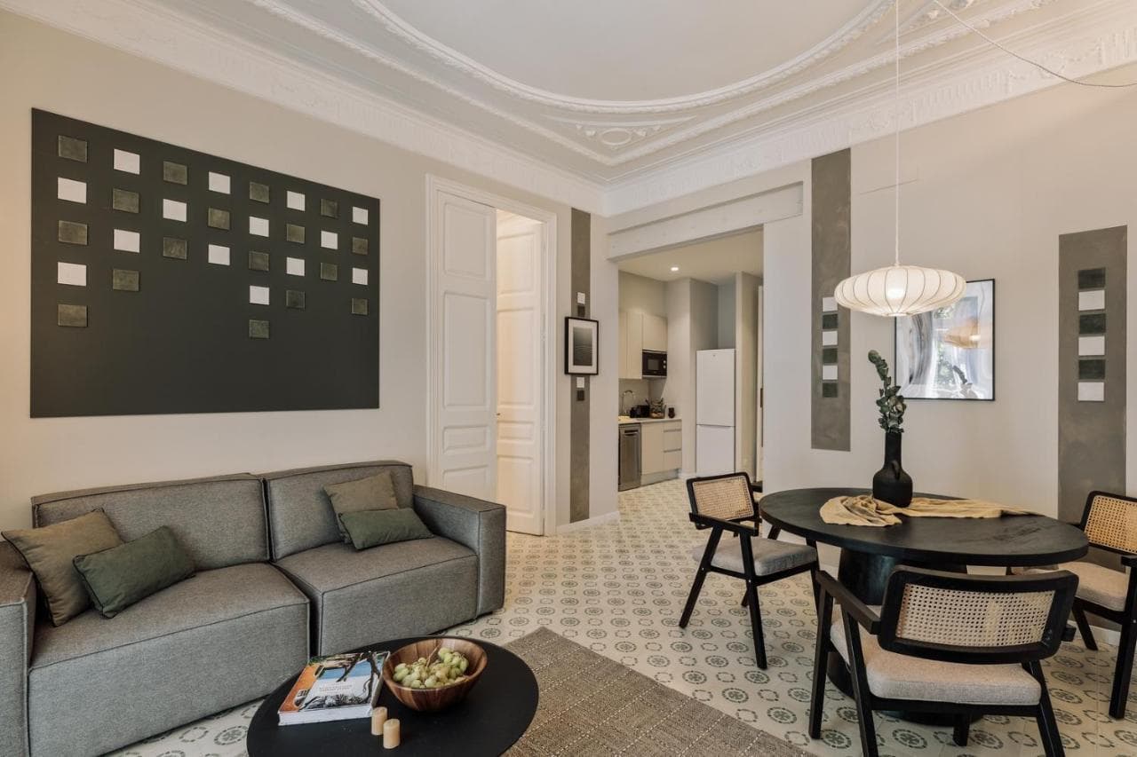 Cumulus - 2 Bedrooms And Balcony in Vila de Gracia