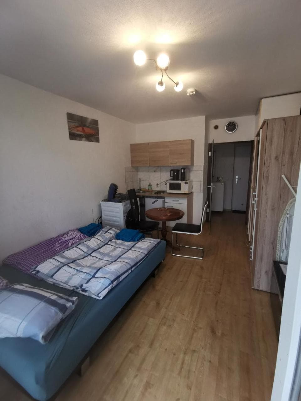 Nahe U-Bahn U3, 15 Min Zentrum