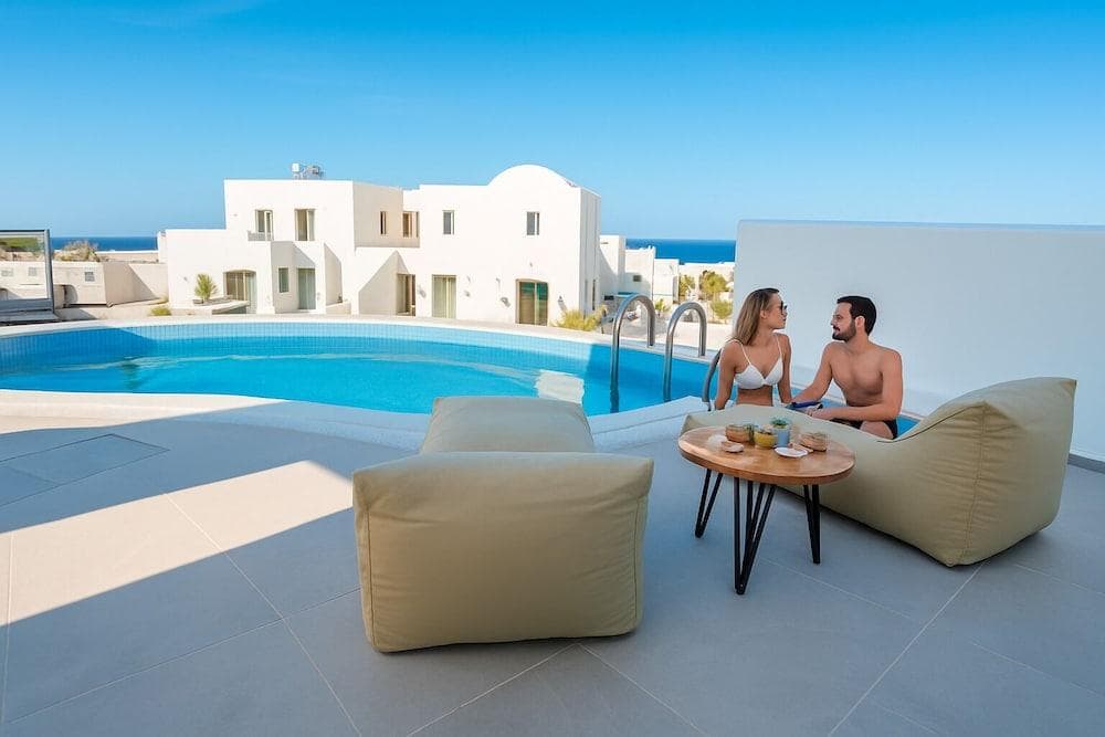 Santonight Luxury Villas