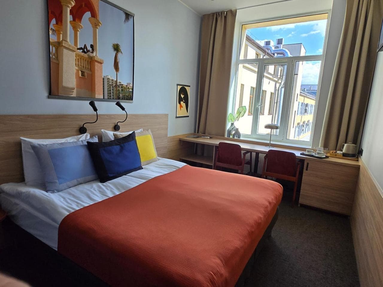 Private Hotel Room in the Corner of Vilnius City Centre (Adults Only)