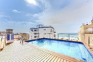 Pool&Beach Apartment by Vm Group