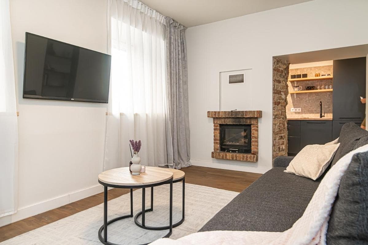 Jaukus Butas Senamiestyje, Vilnius