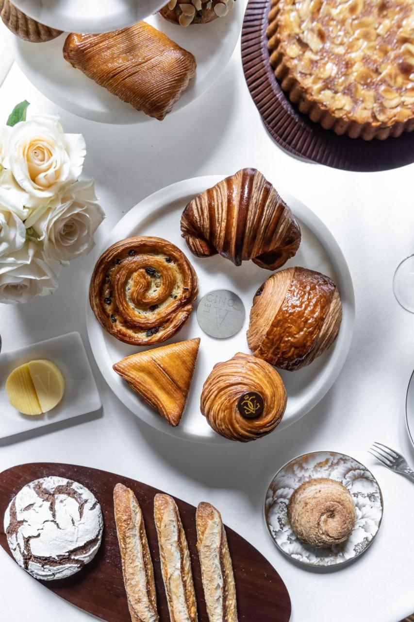 Four Seasons Hotel George V 1