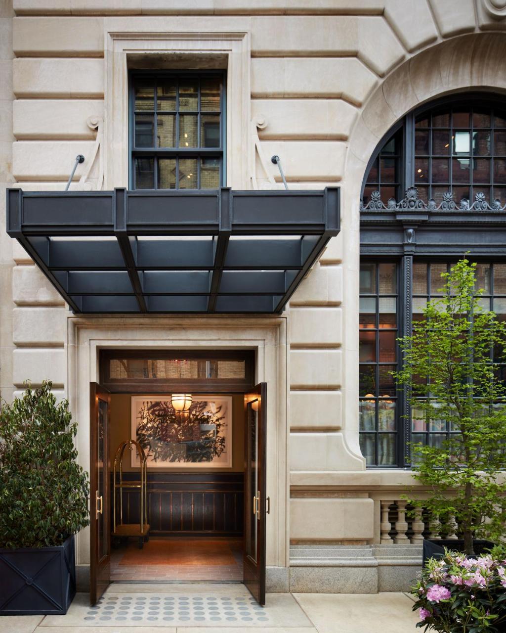 Nine Orchard Hotel 1