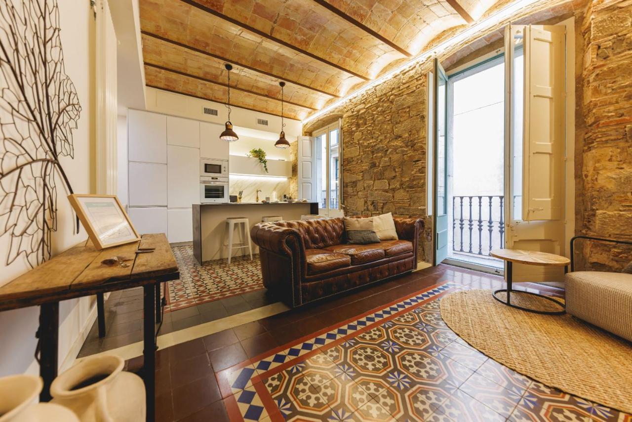 Bravissimo Mercaders 3, Old Town Oasis 1