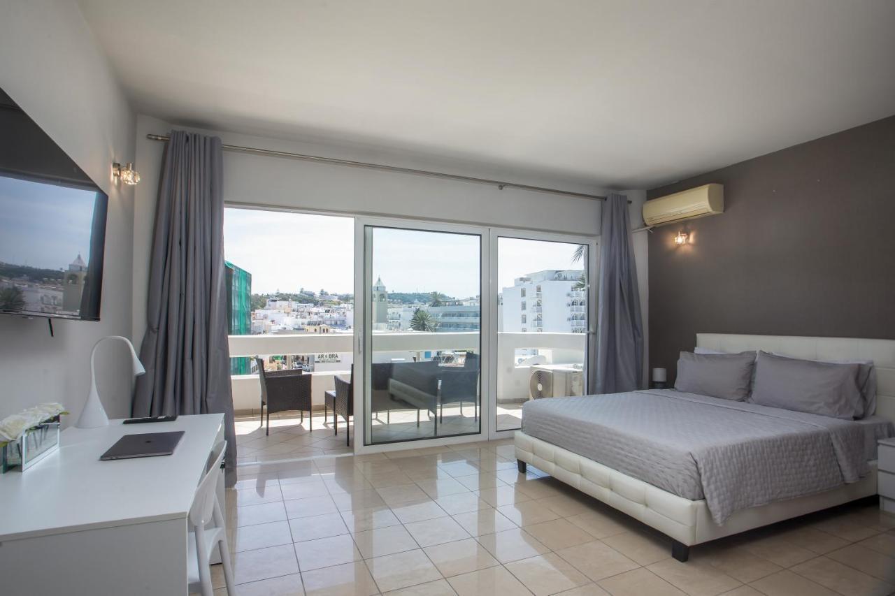 Downtown Horizon View