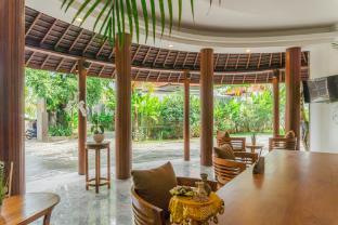 Kemawan Luxury Villas 1