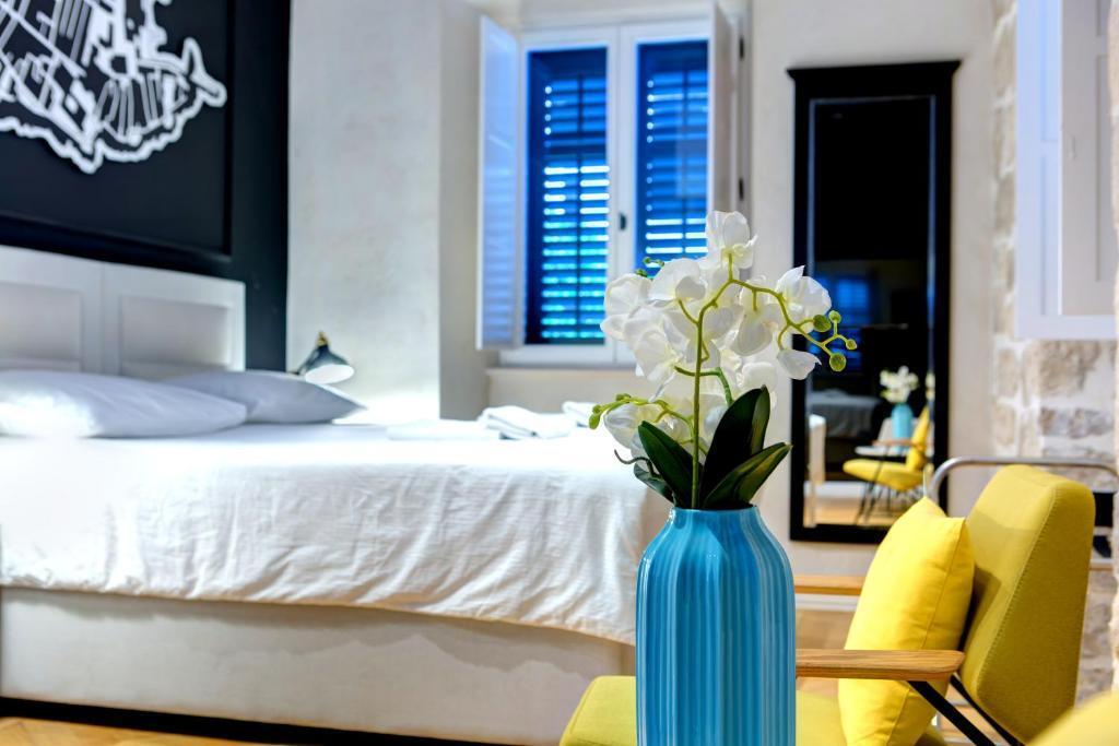 Forty Four Guest House 2