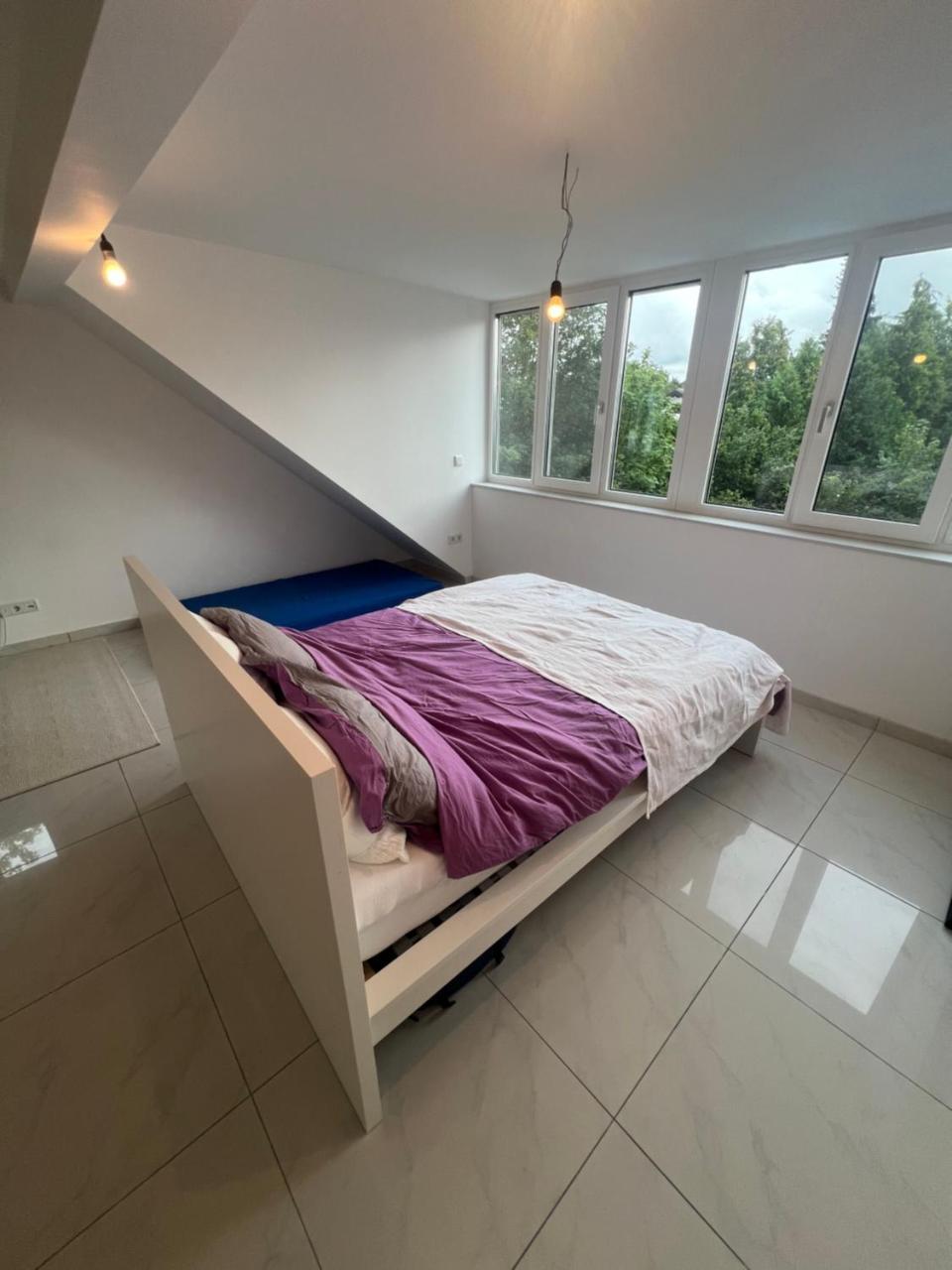 Zimmer Im Haus Nahe Ubahn 1