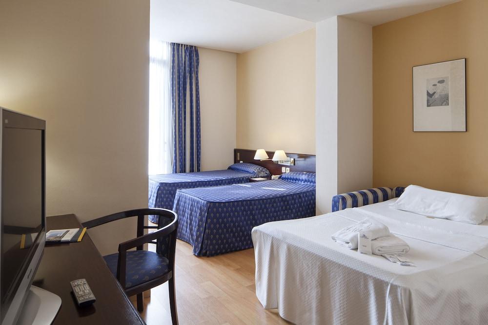 Hotel Atlantis by Atbcn 1