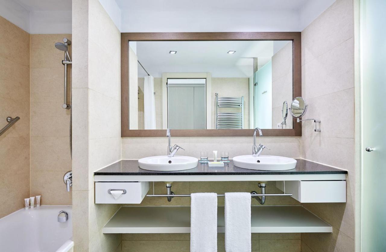 Le Meridien Ra Beach Hotel & SPA 1