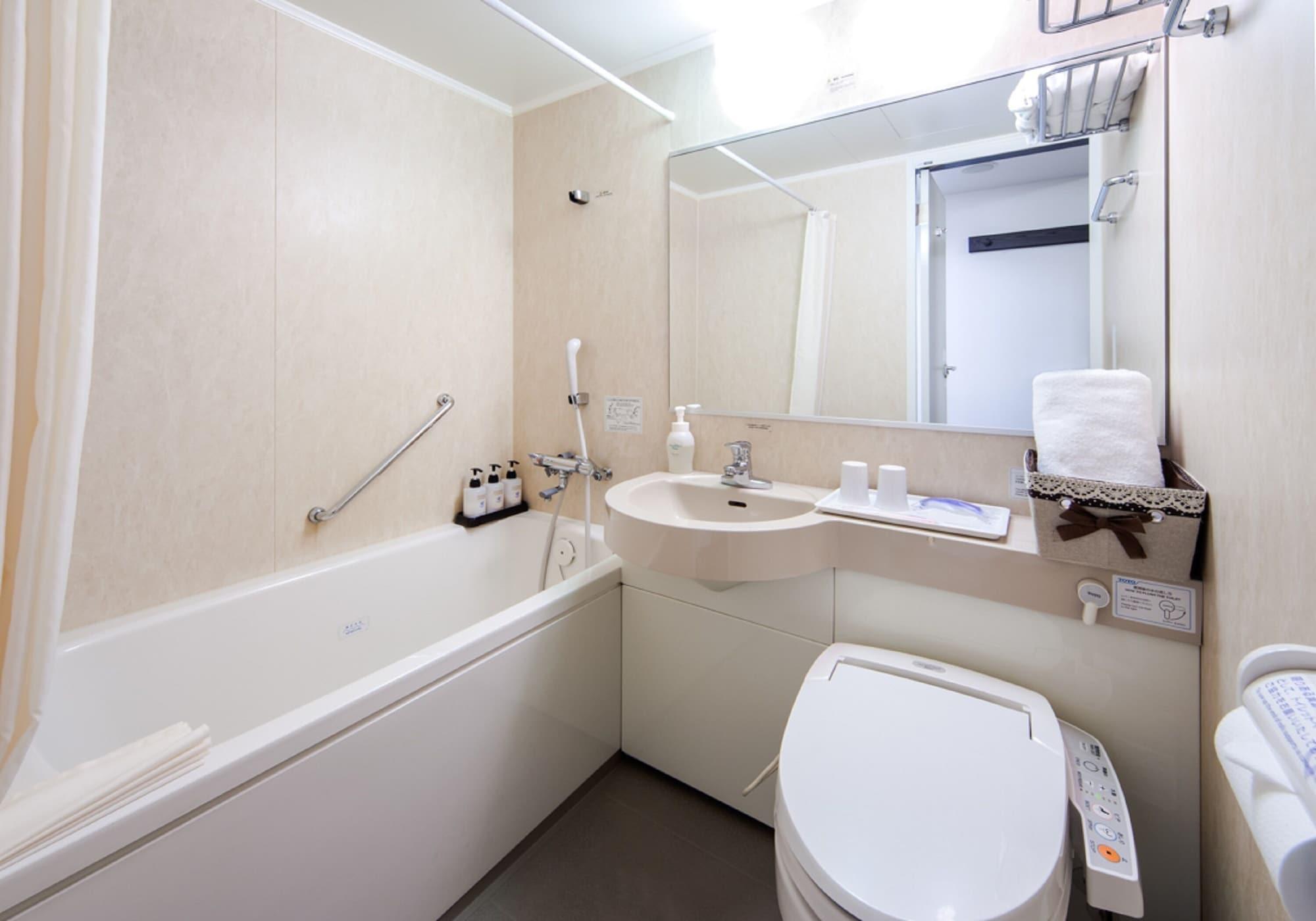 Smile Hotel Premium Kanazawa Higashiguchi Ekimae 1