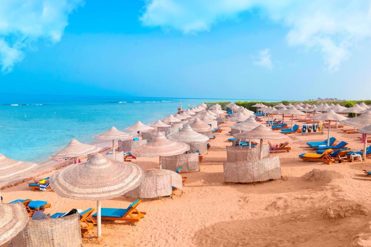 Charmillion Sea Life Resort