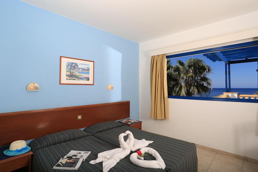 Eleni Holiday Resort 1