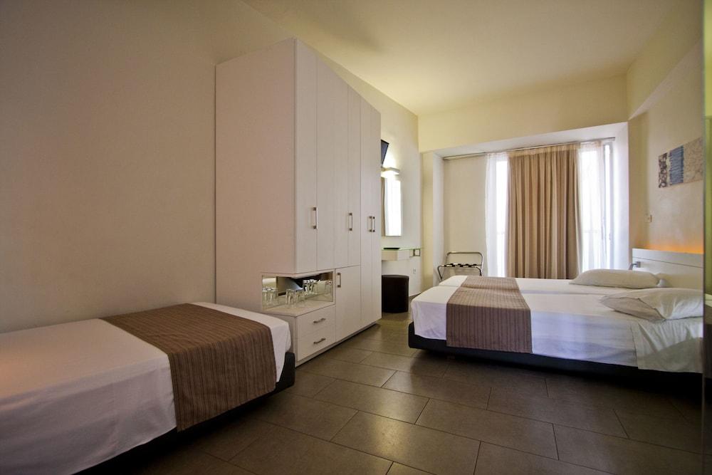 Atlantis City Hotel 2