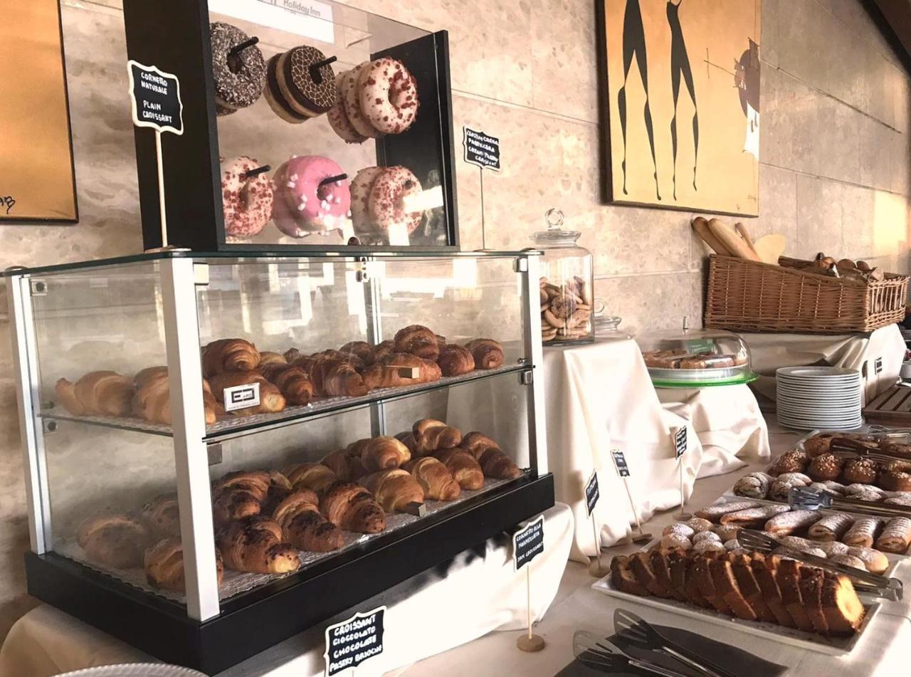 Holiday Inn Cagliari 2