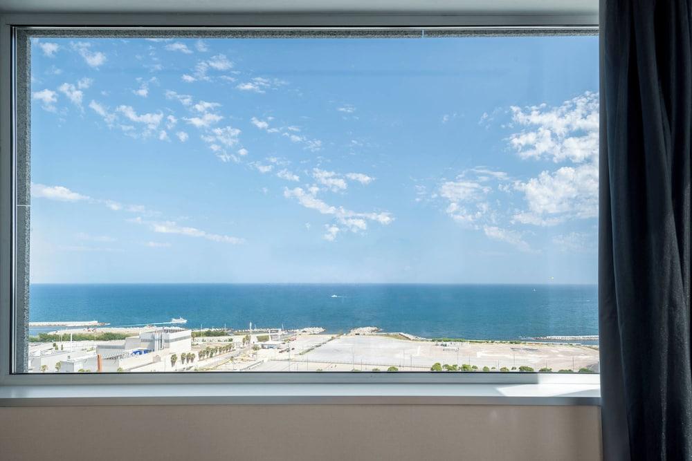 Leonardo Royal Hotel Barcelona Forum 1