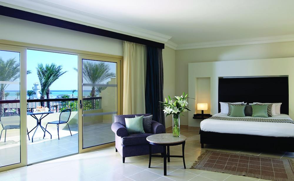 Coral Sea Holiday Resort 1