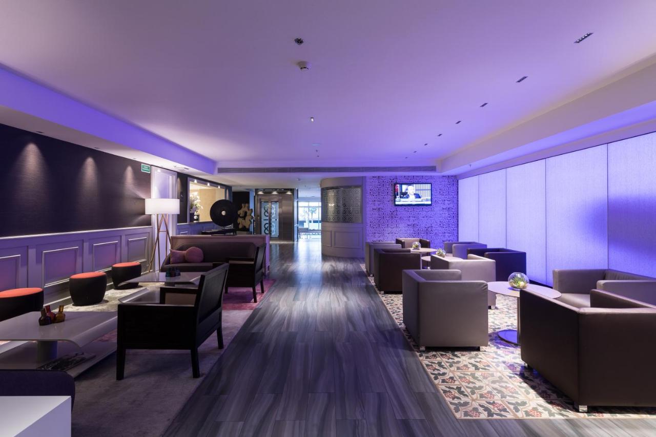 Catalonia Square Hotel 1