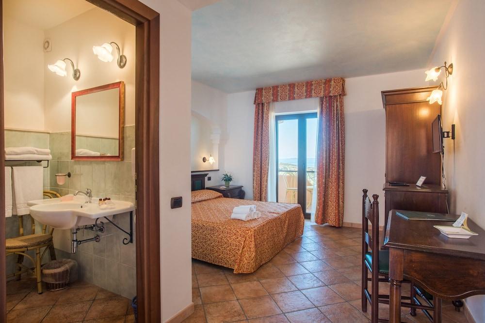 Hotel Lido Degli Spagnoli 2