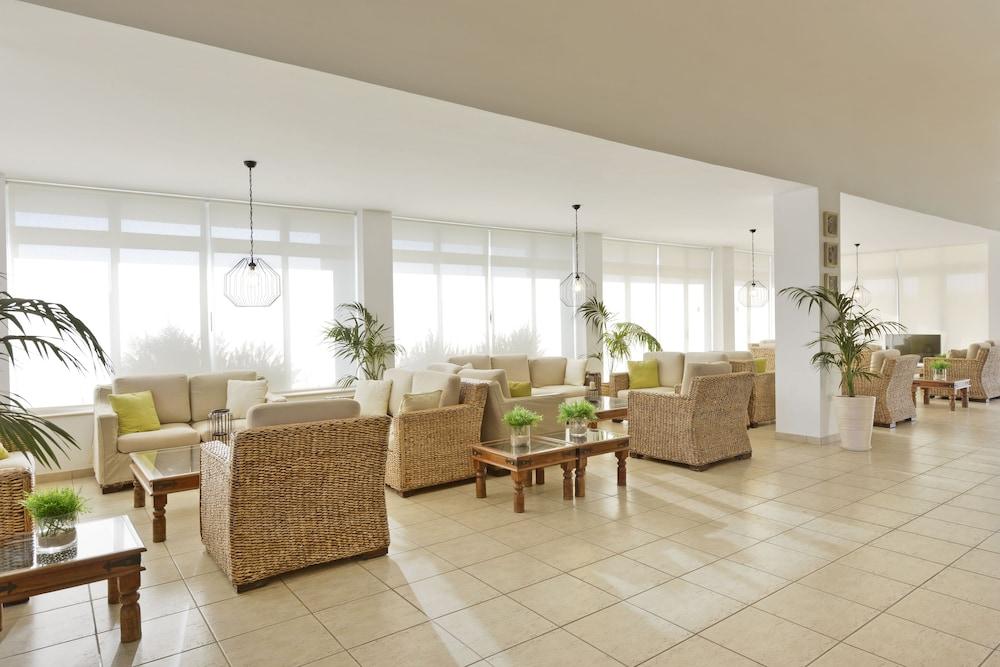 The Makronisos Holiday Village 1