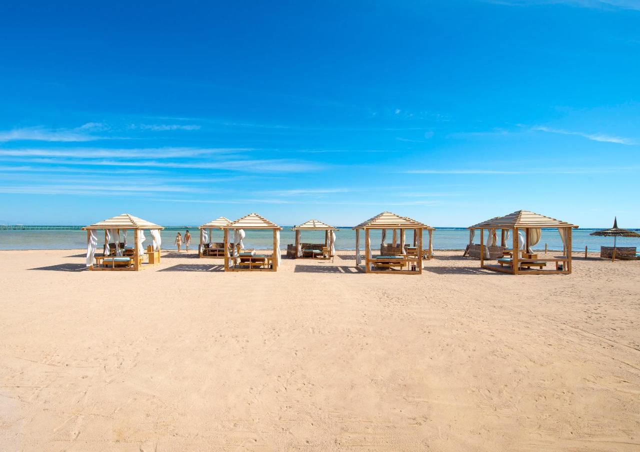 Amwaj Oyoun Resort & Casino 1