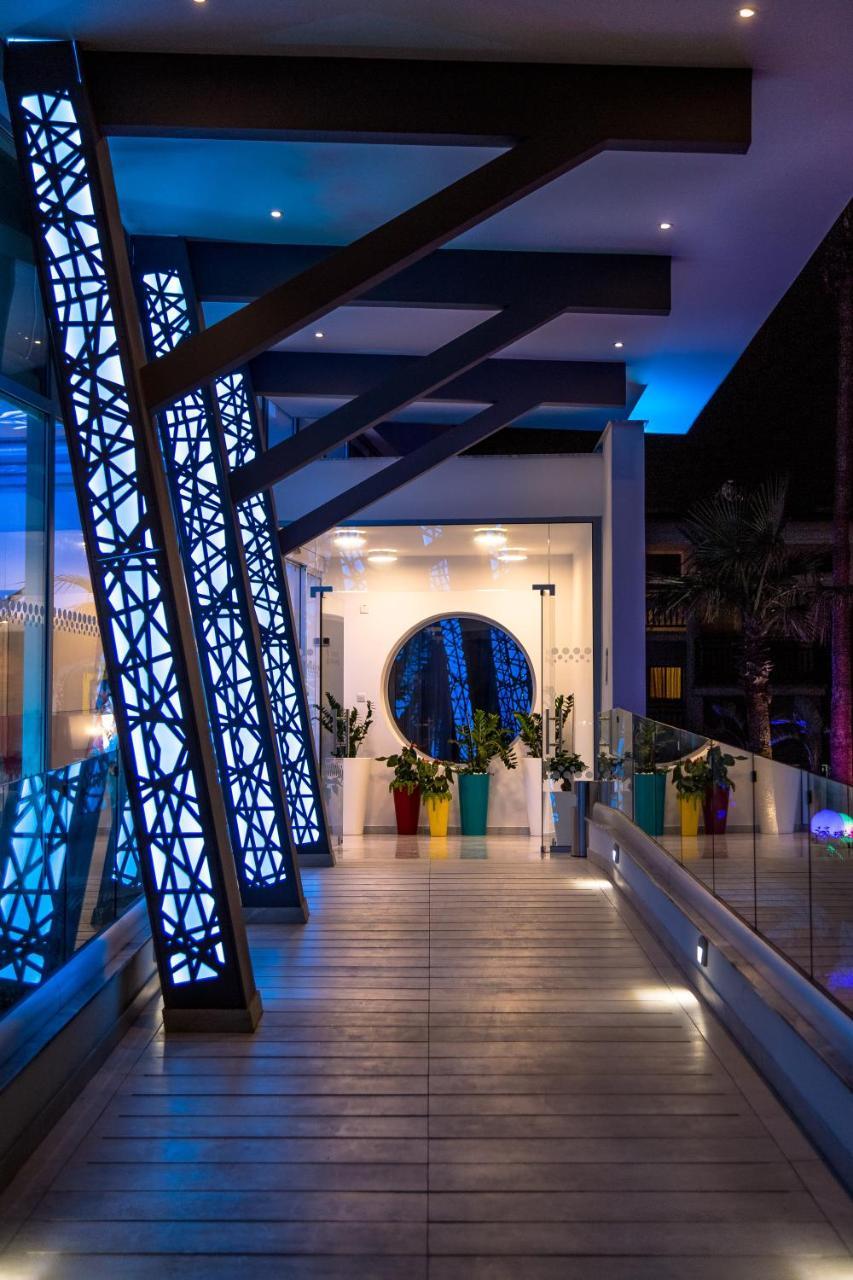 Nicholas Color Hotel 2