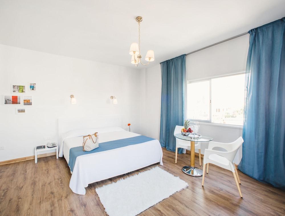 Mikes Kanarium City Hotel 2