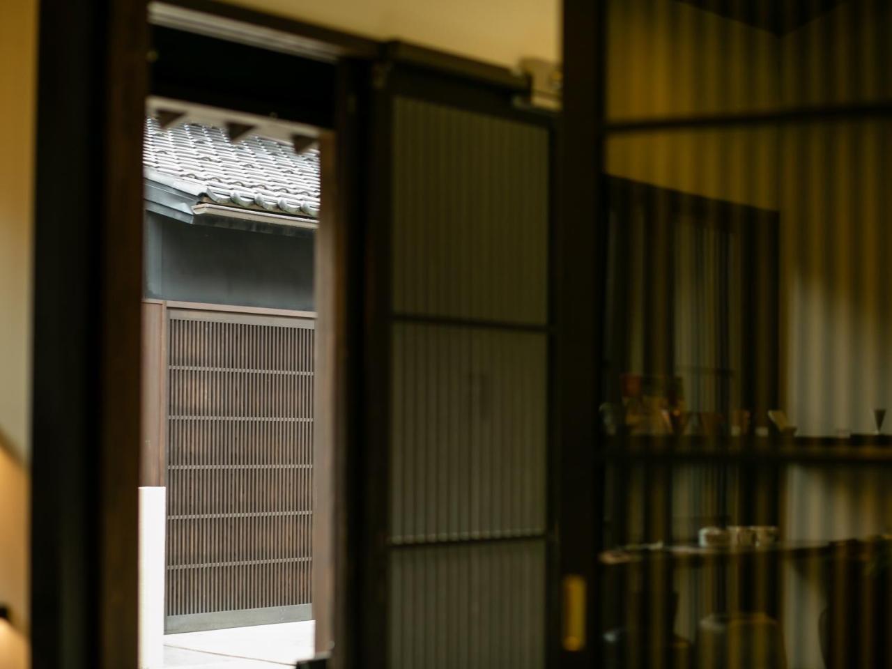 Makino Oto Kanazawa (Adults only) 1