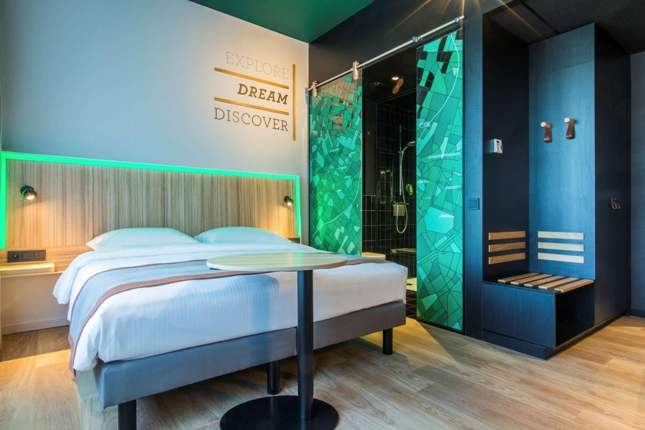 Park Inn by Radisson Brussels Airport 1