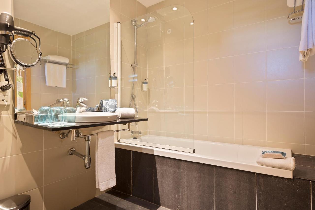 Innside Barcelona Aeropuerto 1