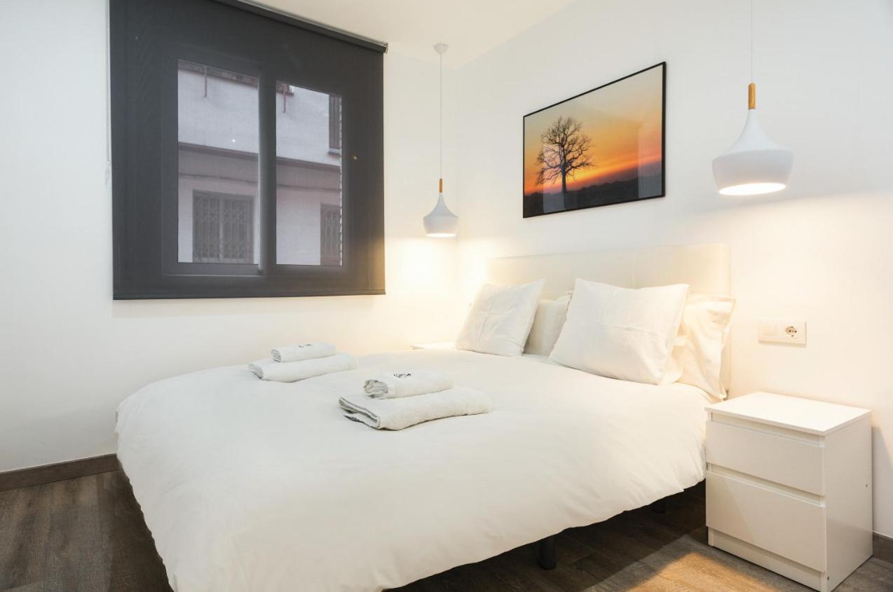 The White Flats Les Corts 1