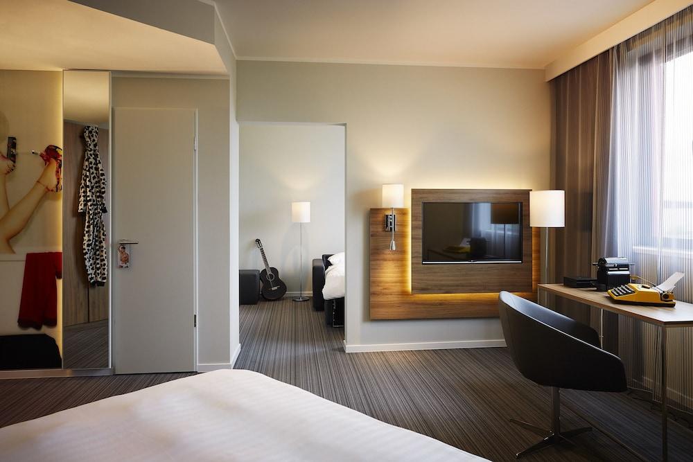 Moxy Munchen Messe 1