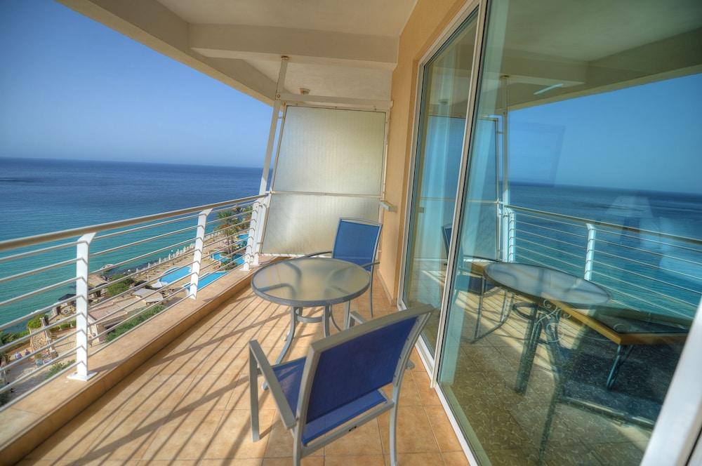 Radisson BLU Resort & SPA Malta Golden Sands 1