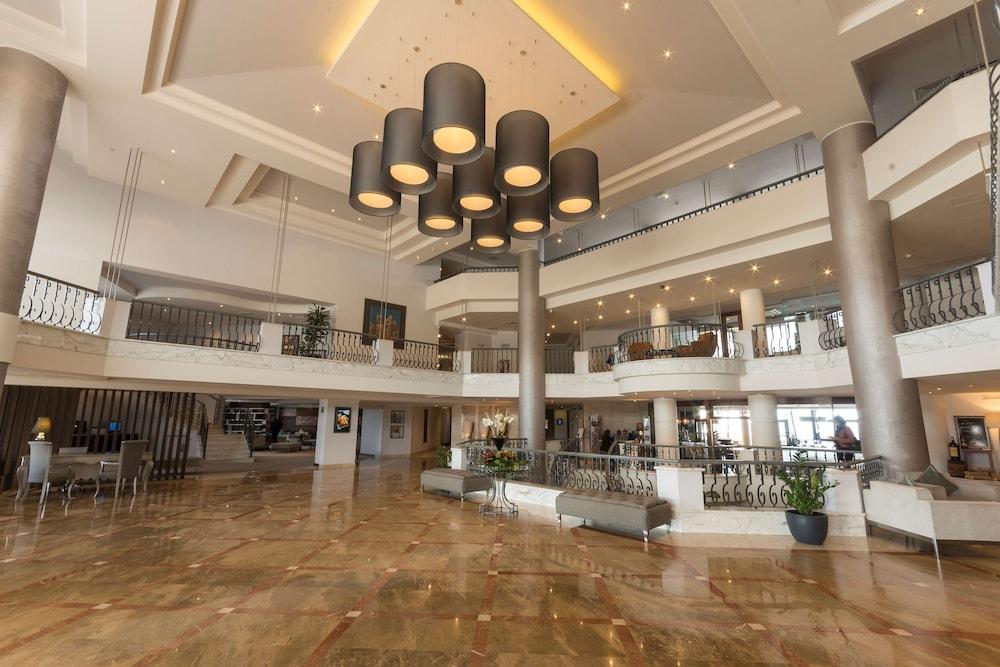 Radisson BLU Resort, Malta St. Julian's 1