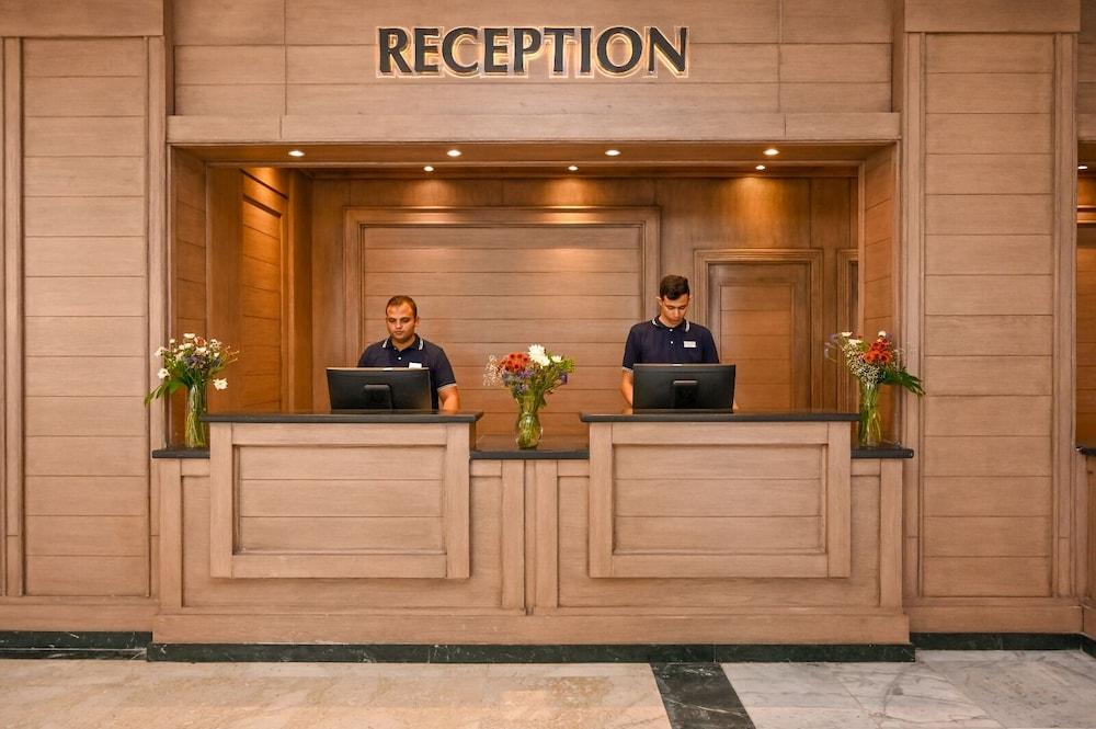 Sunrise Le Jardin Aqua Park Resort 2