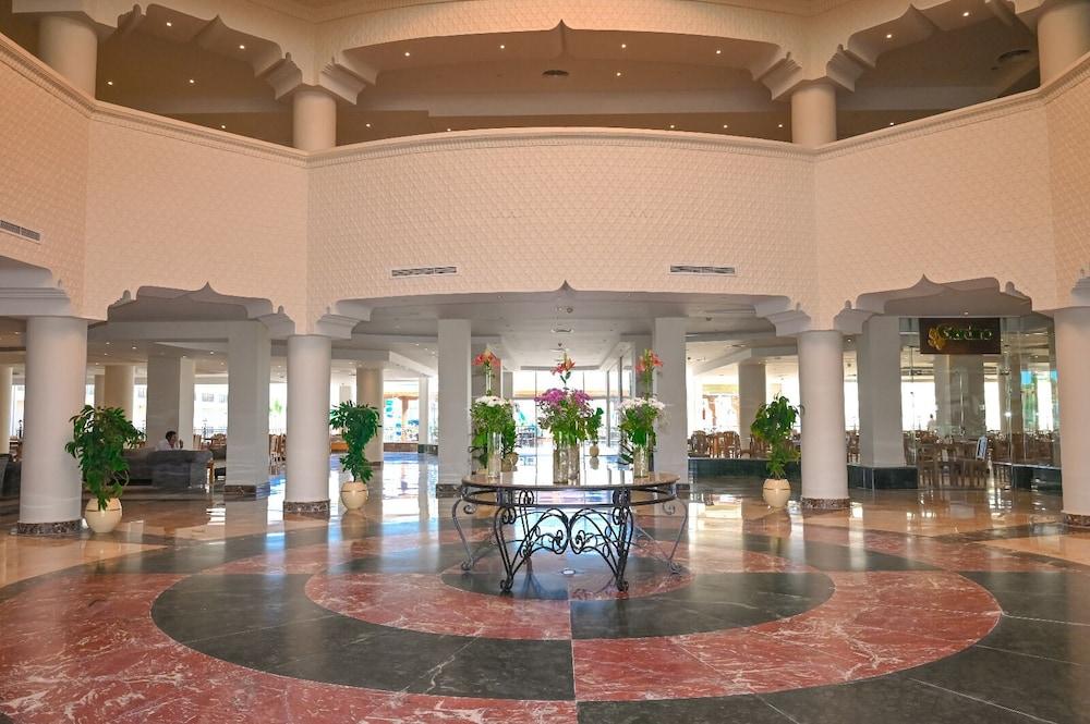 Sunrise Le Jardin Aqua Park Resort 1