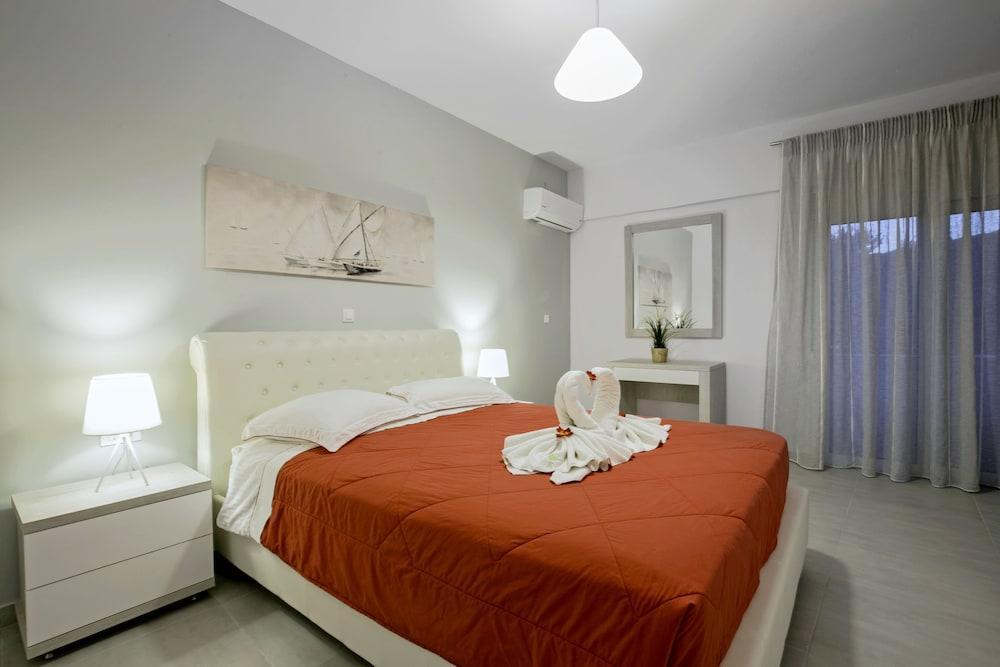 Lindos Kalathos Luxury Apartments 1