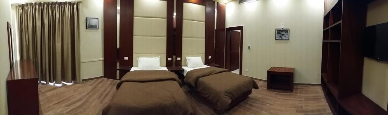 Grand Palace Hotel 2