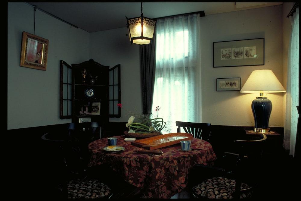 Camellia Inn Yukitsubaki 2