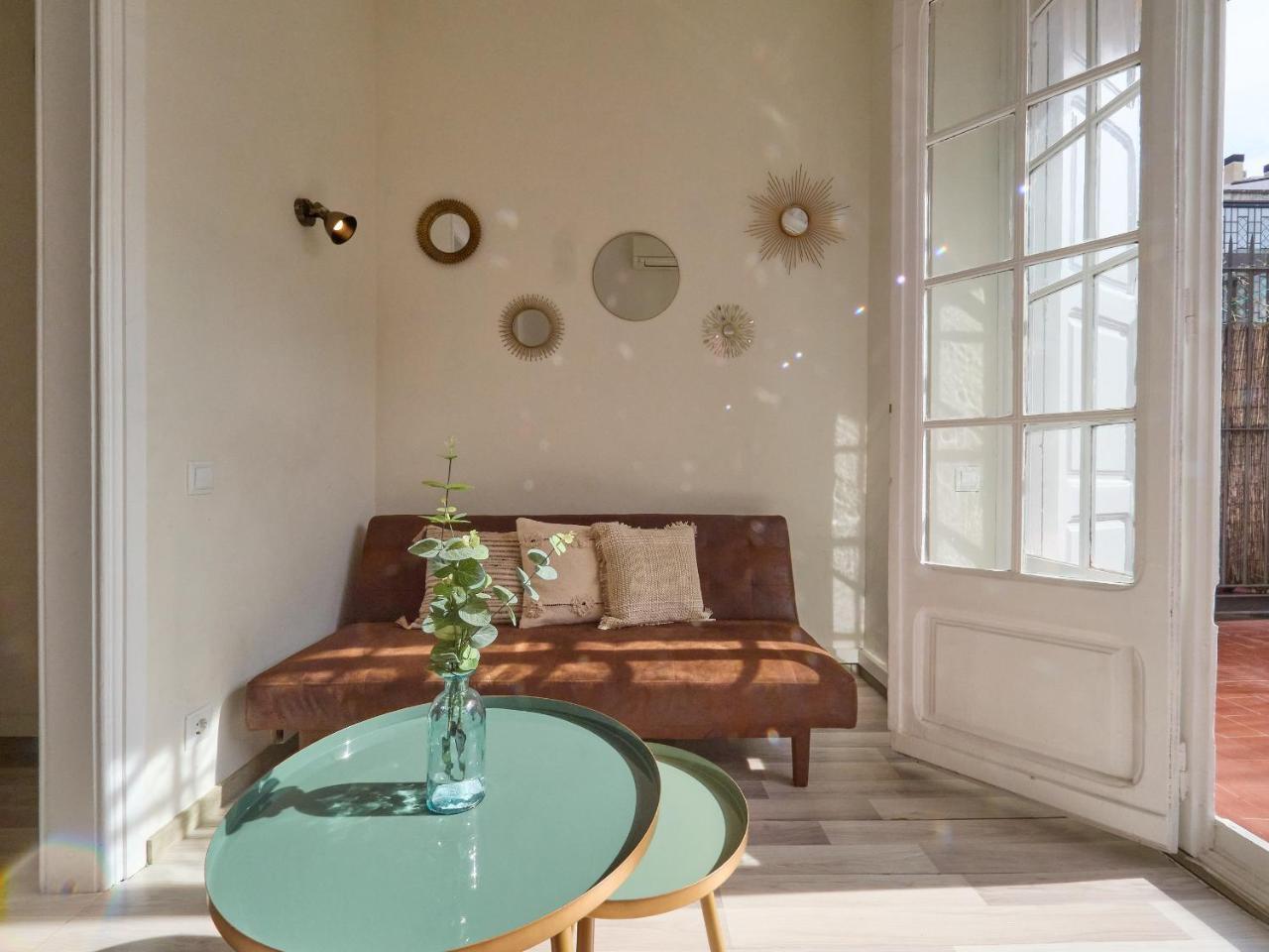 Barcelonaforrent the Living Apartment 2