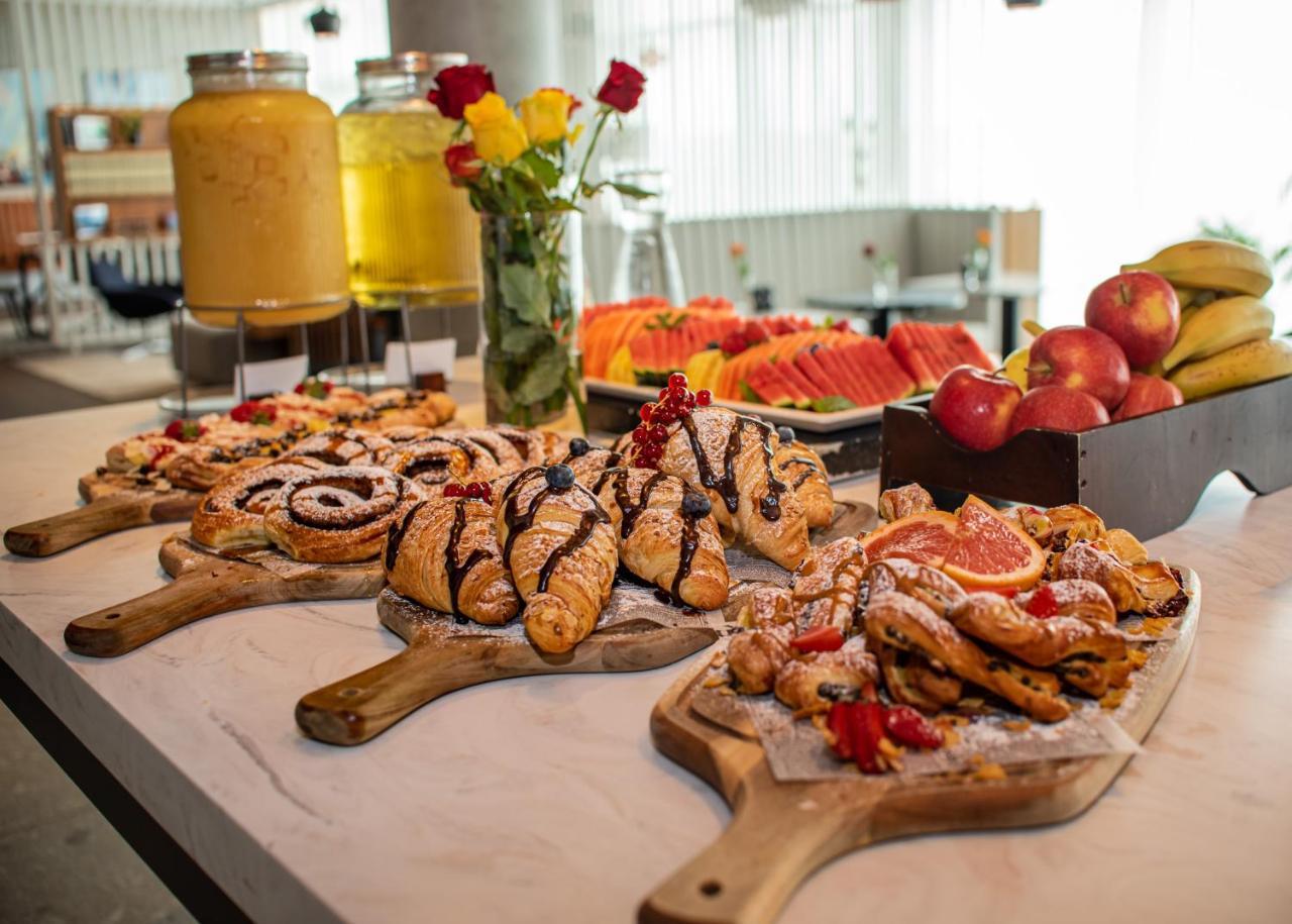 Courtyard Reykjavik Keflavik Airport 2