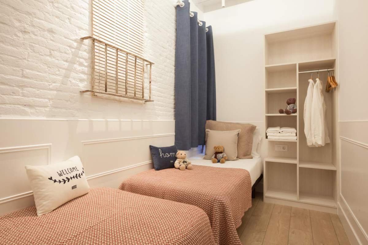 Enjoybcn Colon Apartments 1