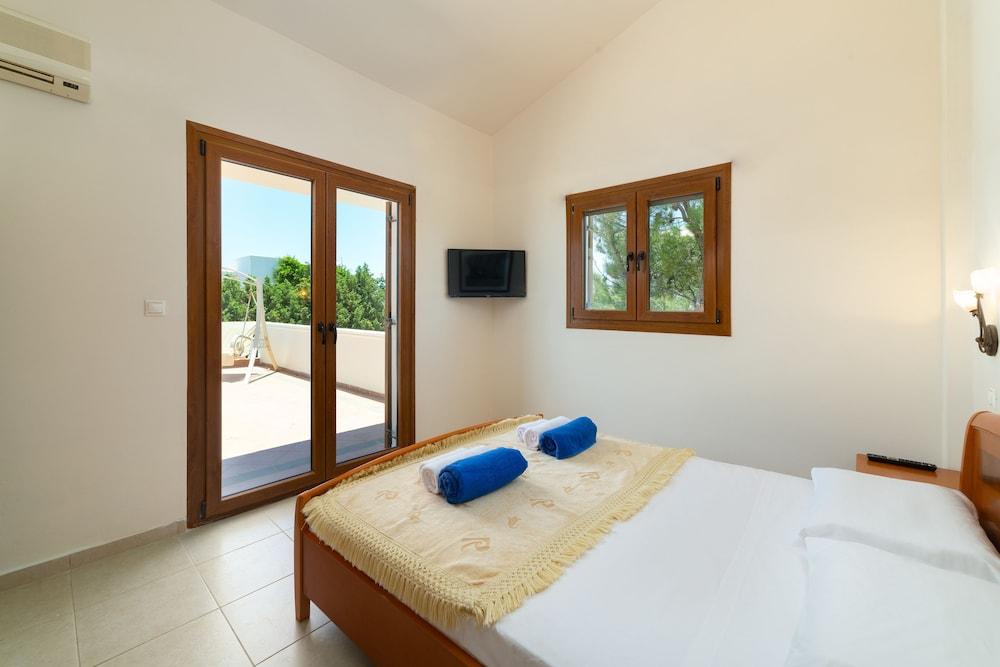 Kiotari Bliss Villa 2